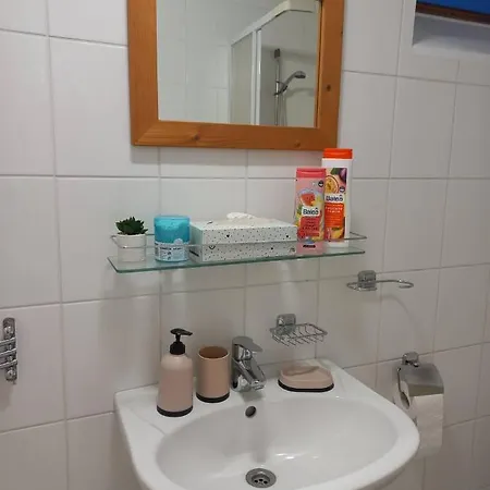 Family Panzio B&B 잘라카로쉬