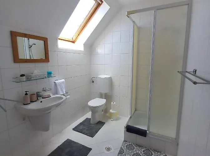 Family Panzio Bed & Breakfast