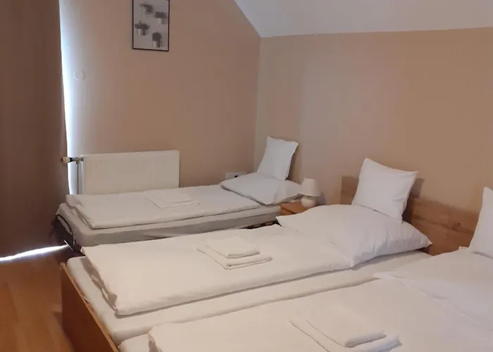 Bed & Breakfast Family Panzio